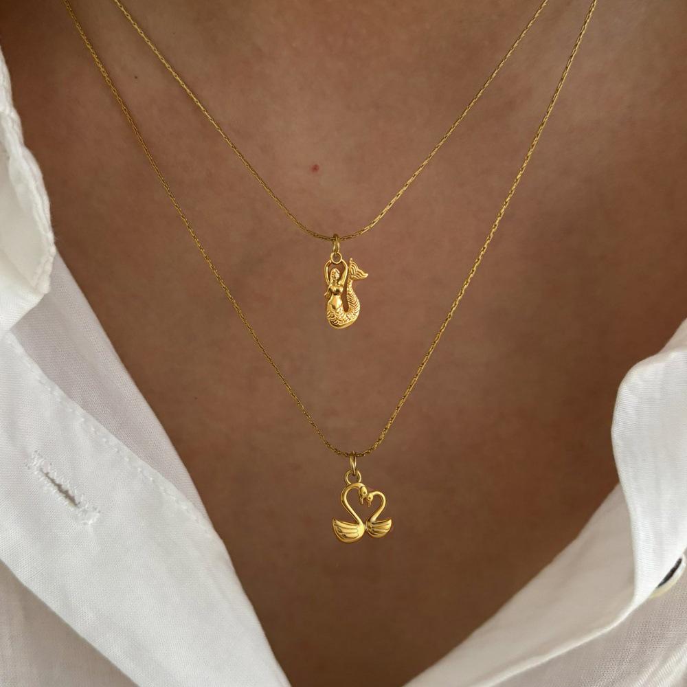 European & American Cute Mermaid Swan Necklace - Gold Clavicle Chain for Women, Fade-Resistant Titanium Steel Pendant