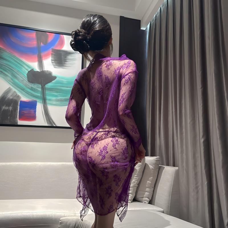 Sexy Spitzenkimono in Übergröße: Transparenter Nachthemd-Dessous mit langem Kleid-Design