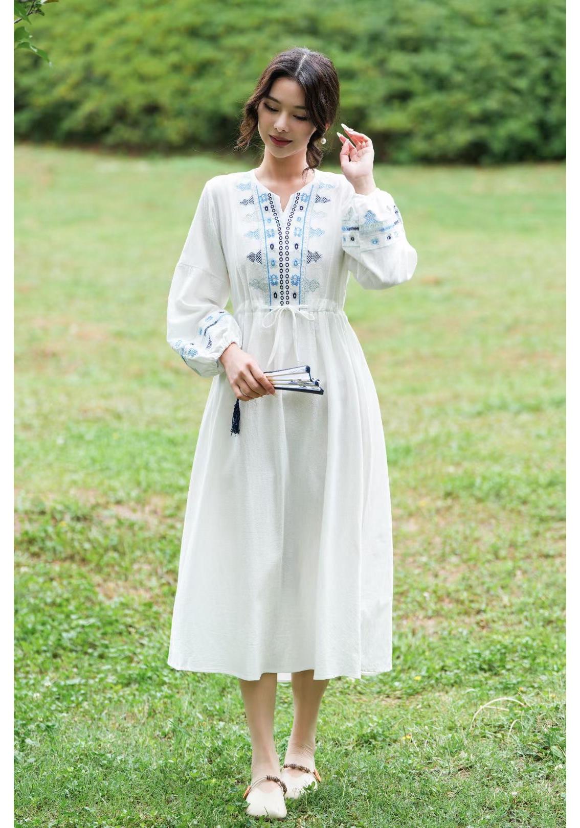 Artistic Retro White Slimming Embroidered Cotton Linen Dress One Size