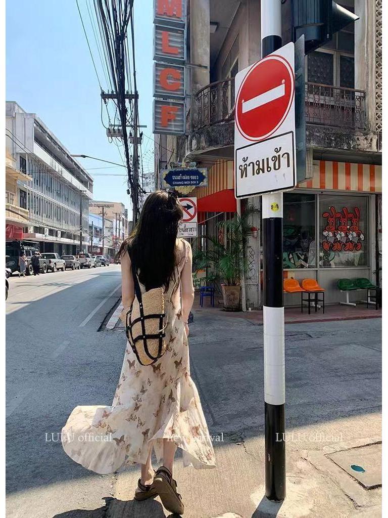 Niche Irregular Floral Print Waist-Cinching Elegant Suspender Dress for Spring & Summer