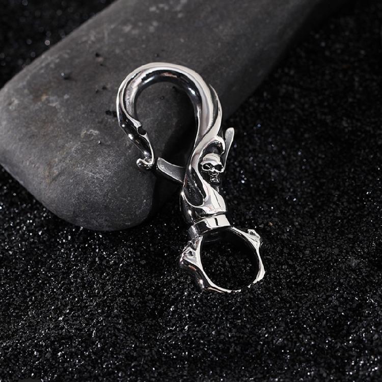 Stainless Steel Skull Keyring Gothic Jewelry Accessory for Men Keychain Unique Design Nice Gift for Birthday Christmas