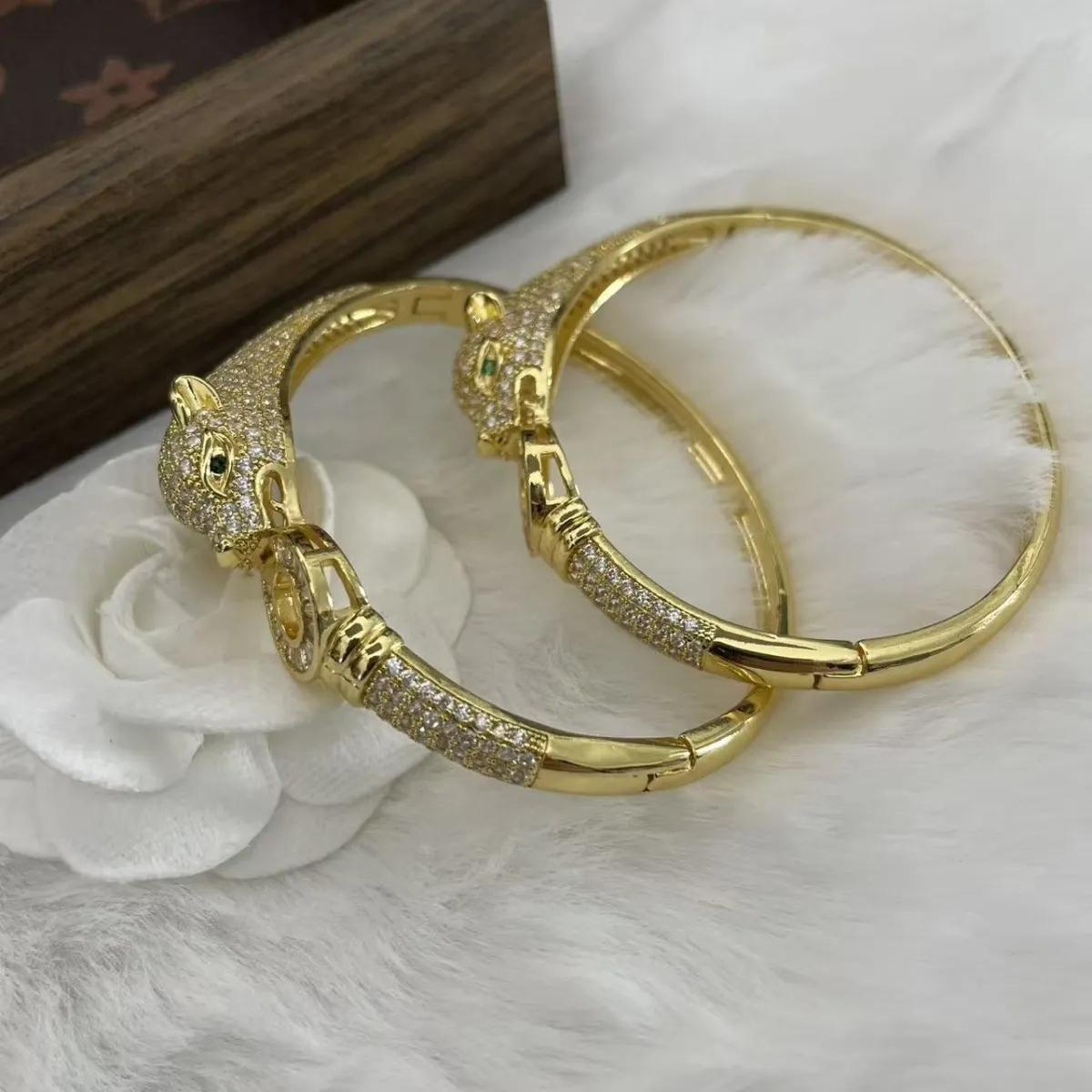 

Fashion Zircon Leopard Leopard Head Bracelet Men s and Women s Advanced Open Bracelet 1 PCS