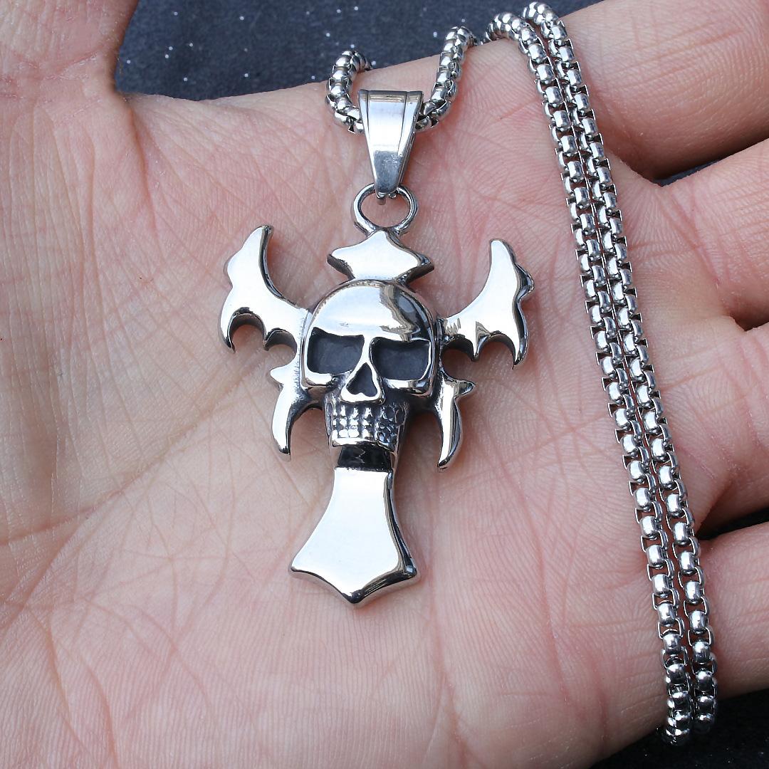 New Retro Necklace Alternative Pendant Titanium Steel Skull Pendant Cross Skull Pendant 60CM