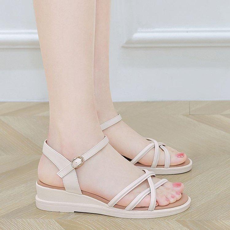 Slope Heel Sandals Women's 2025 Summer New Fashion Versatile Soft Sole One Pedal Open-toed Women's Shoes Hollow Beach Shoes Women
