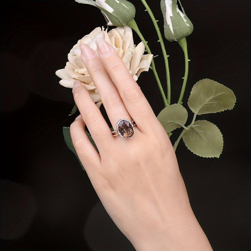 Elegant Luxurious Exquisite Oval Shaped Synthetic Zirconia Ring for Ladies To Attend Dance Parties As A Date Gift and Jewelry