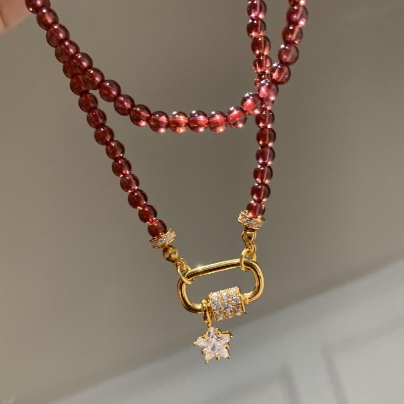 Light Luxury High-End Fashion Wine Red Gemstone Star Shaped Buckle Necklace Elegant And Refined Collarbone Chain Jewelry Gift