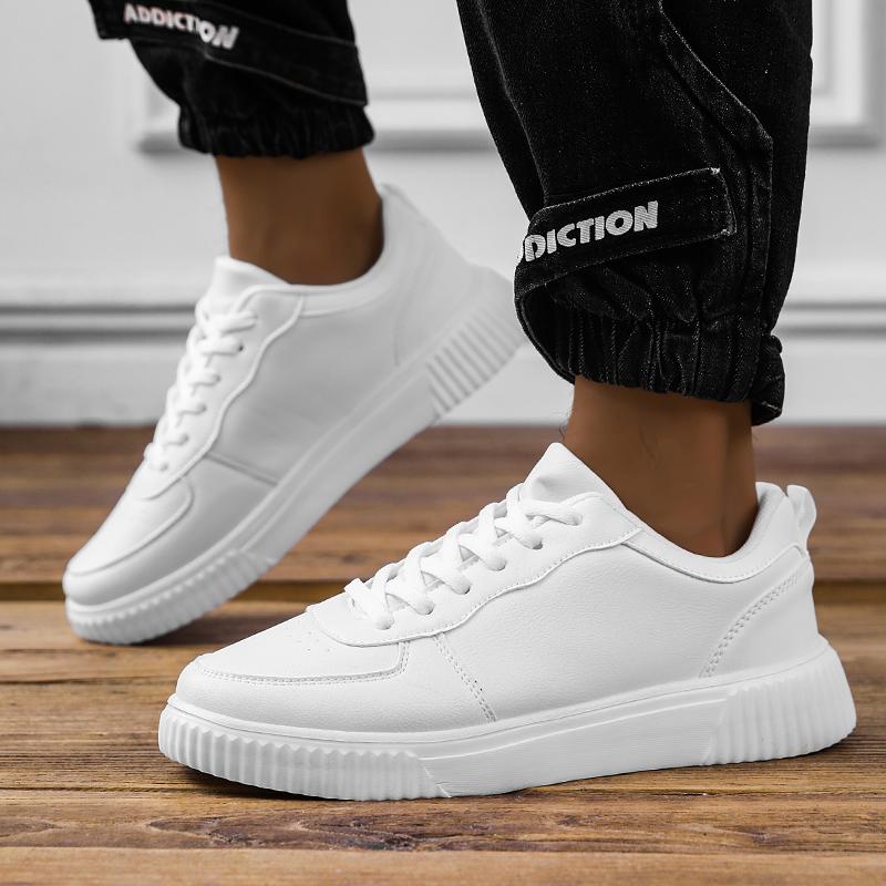Lightweight Leather Platform Skateboarding Shoes Men Trainers Skate Board Shoes Flat Sneakers Thick Sole Sports Casual Shoes