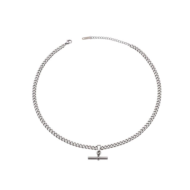 Hip-Hop 18K Gold Nischen Anhänger Schmuck Damen Persönlichkeit Trend Titanstahl T-förmiger Anhänger Halskette