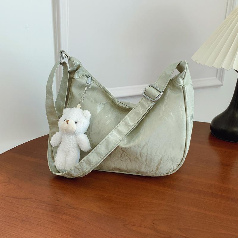 

High-value Mori women s bags 2025 spring new trendy messenger bags women s leisure sports shoulder bags versatile dumpling bags without pendant зелёный