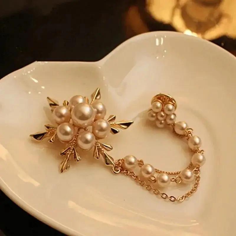Hot 1pcs Versatile Pearl Snowflake Tassel Brooch Fashion Accessories Corsage Female Fashion Brooches for Women Chain Pin Jewelry