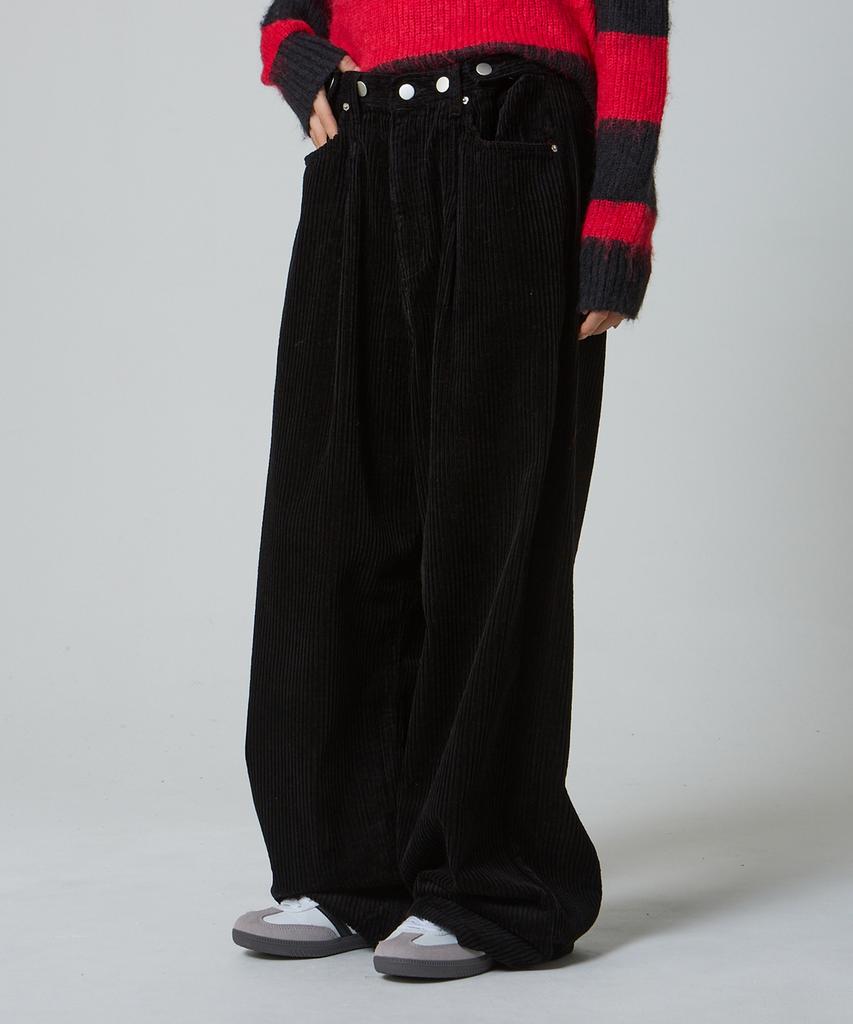 UNKNOWN PLANET Custom One-Pleat Wide Corduroy Pants Black