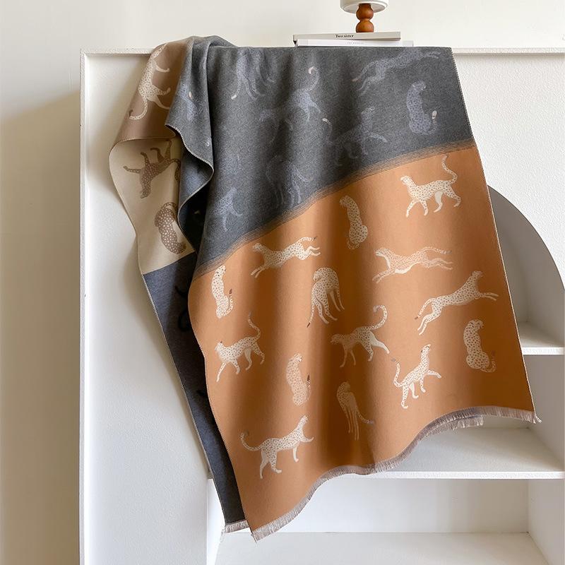 Warm Imitation Cashmere Scarf Women'S Double-Sided Cute Cartoon Lion Color Matching Thickened Scarf Air Conditioner Shawl