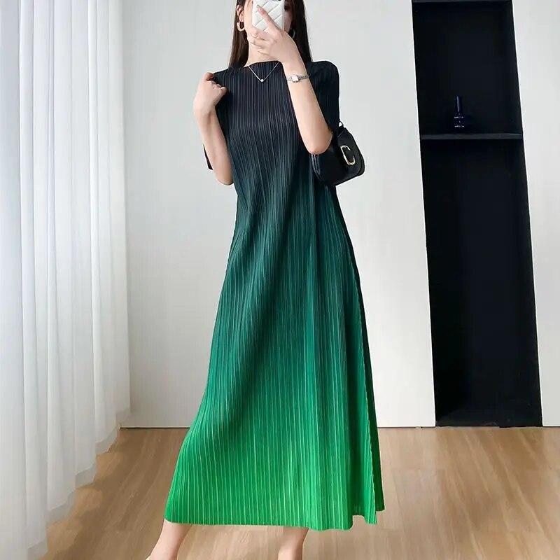 

Юбка для женщин летом, новые высококачественные складки, постепенно наслаивающиеся друг на друга, снижающие возраст темперамента, свободное и универсальное, облегающее платье. One Size зелёный