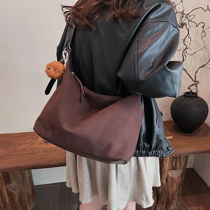 

Популярная сумка-тоут в стиле ретро с леопардовым принтом 2025 новая осенняя большая вместимость простая наплечная сумка кроссбоди женская сумка 29*12*21 кофейный