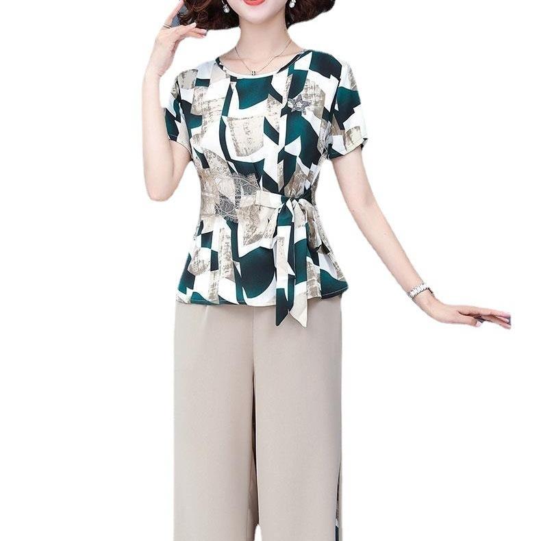 Letní outfit plus size Dámský dvoudílný set s krátkým rukávem Kalhoty se širokými nohavicemi Módní komplet pro středního věku a starší ženy