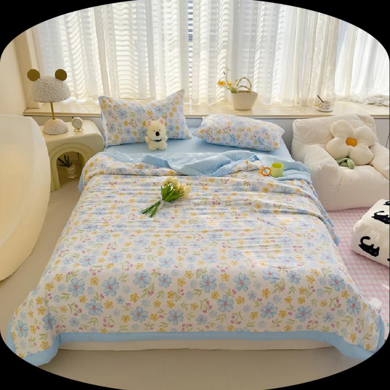 

Grace All-Season Washed Cotton Versatile Quilt