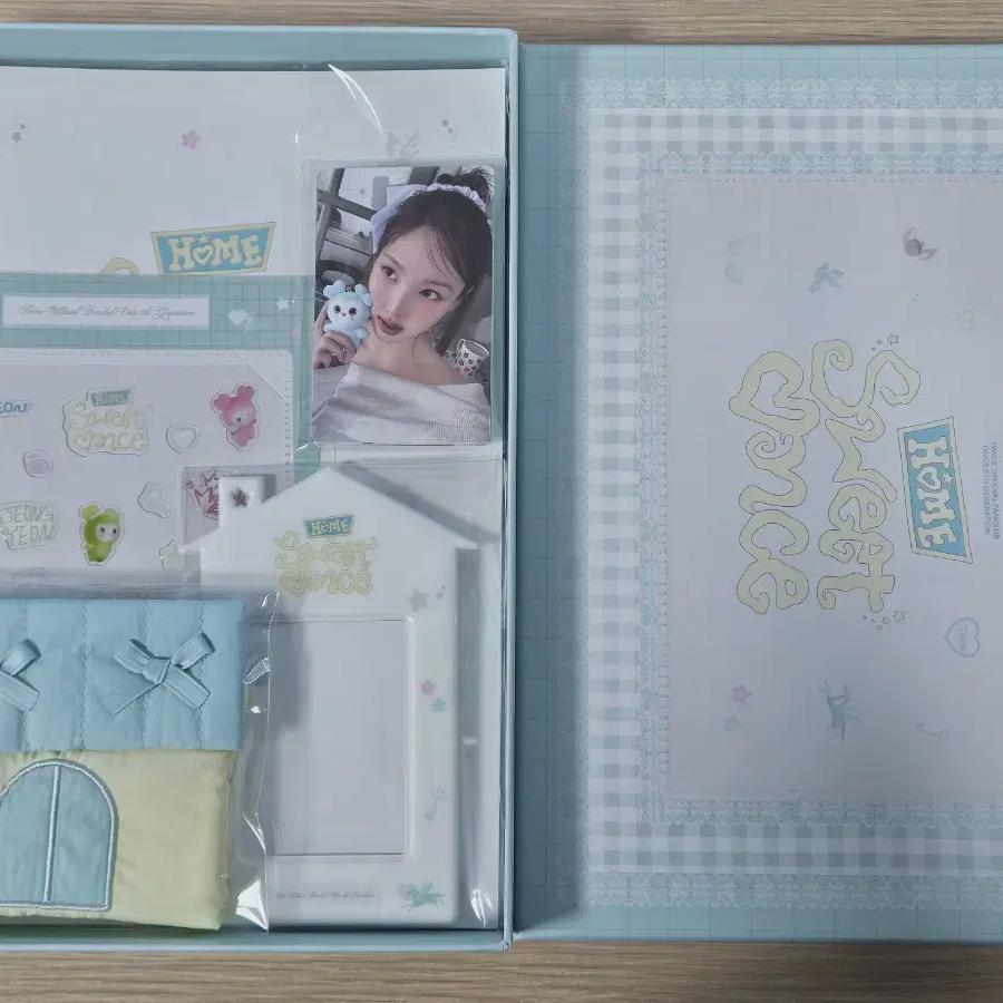 Twice Once 5th Fan Club Kit Shipping Included