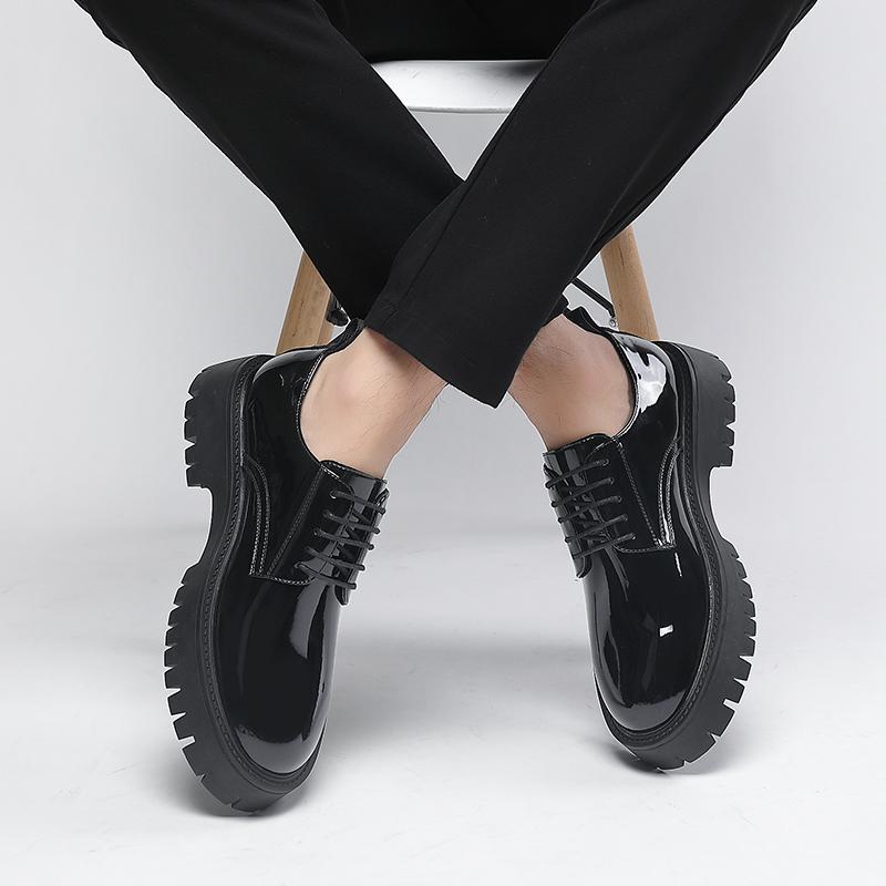 Μόδα Lacquer δερμάτινα παχιά ανδρικά παπούτσια Μοντέρνο μινιμαλιστικό στυλ Σχεδιασμός Καθημερινό μοντέρνο πάρτι υπαίθριου γραφείου Παπούτσια για ενήλικες