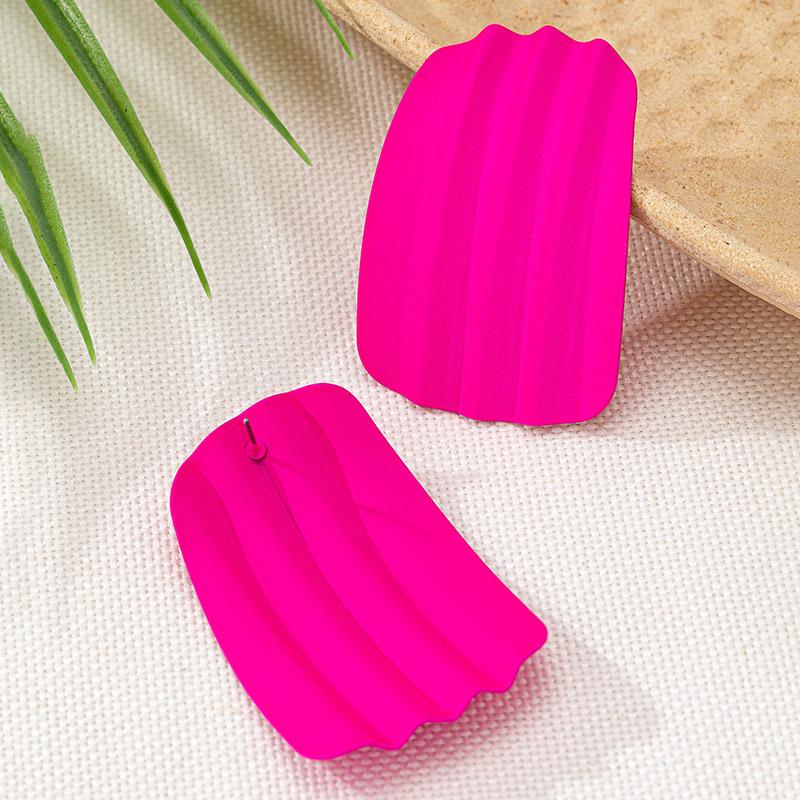 

Модные висячие серьги для женских украшений