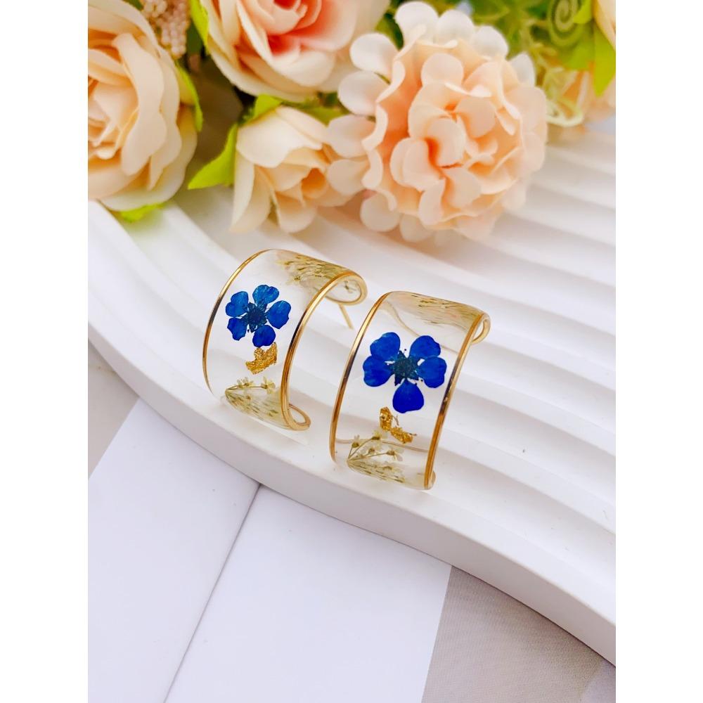 Transparent Resin Dried Flower Earrings for Women, Trendy C-shaped Floral Hoop Earrings, Perfect for Daily Wear