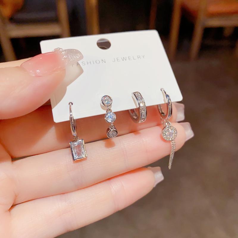 Stylish Irregular Four-Piece Ear Cuff Set: European and American Fashion Luxury Accessories