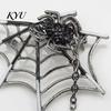 Gruselige Brosche Pin Gothic Spinnennetz für Halloween, Funkelnder Strass Revers Hut Tasche Zubehör Pin, Feiertagskleidung Schmuck Damen Herren Stil