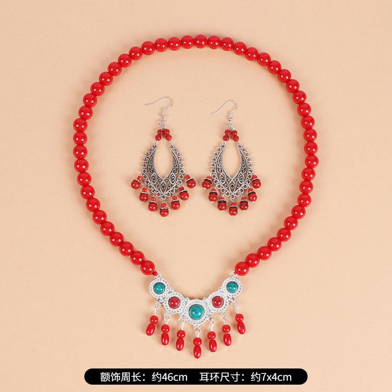 A Few Red Fringed Forehead Chains, Exotic Forehead, Eyebrow Pendant, Retro Earrings, Women's Tibetan Headdress.