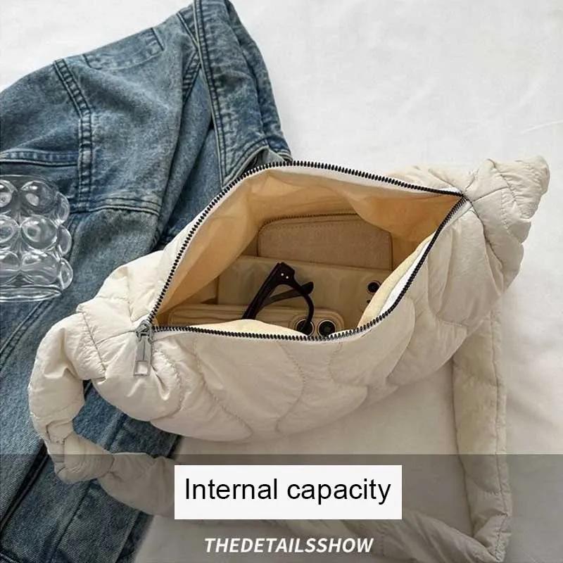 Puffer Schultertasche für Damen Weiche Daunen Baumwolle Gepolsterte Tragetasche Handtasche Gesteppte Umhängetasche Einfarbig Blasen Wolken Tasche