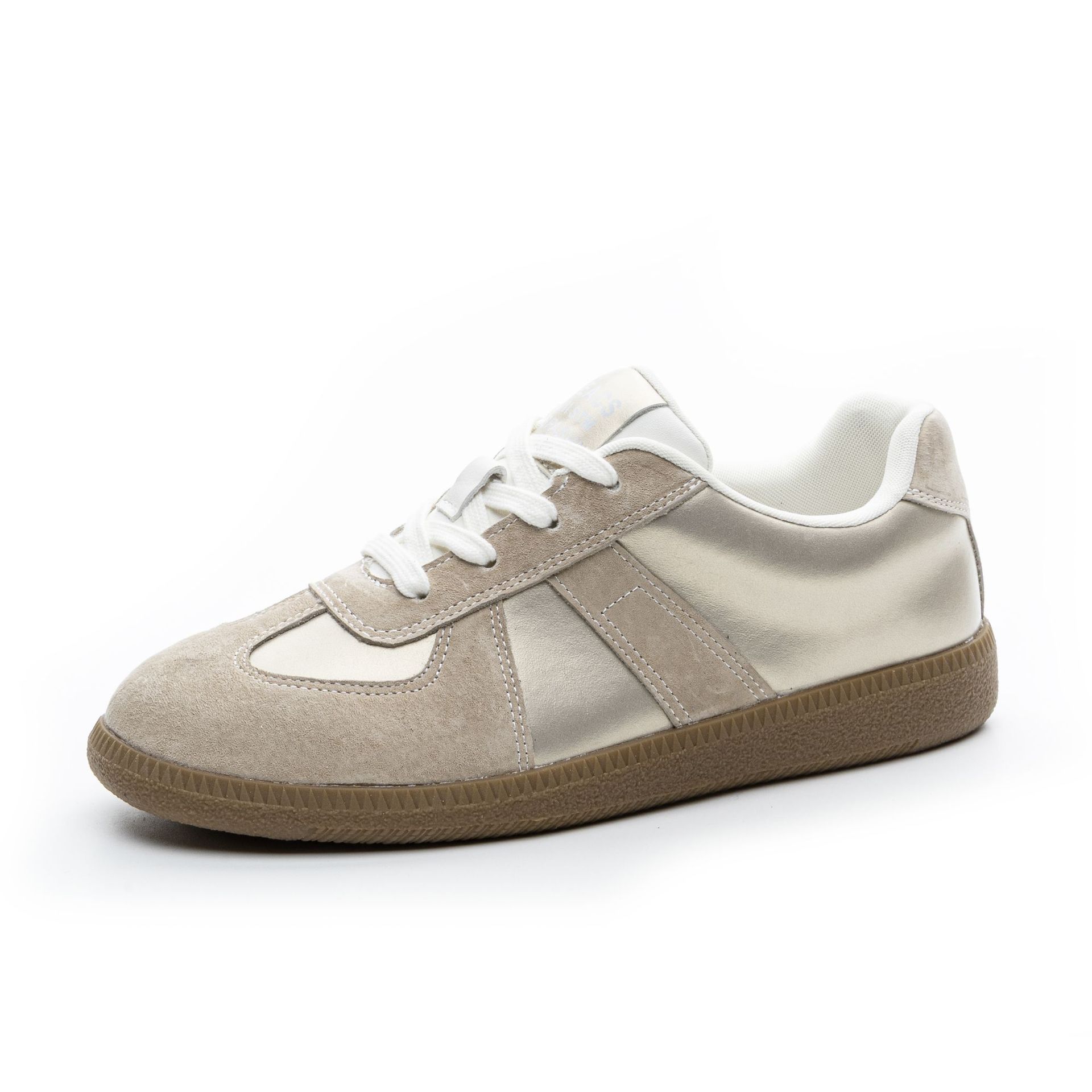 

2025 spring new retro prose poetry sports shoes women s shoes little white shoes women s casual breathable shoes German training shoes women 40