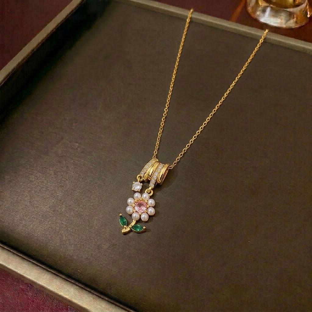 Women's Korean Pearl Flower Zircon Pendant Clavicle Necklace