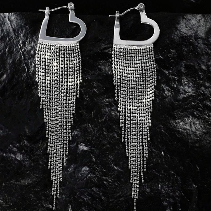 

European and American love fringed ear buckles retro simple fashion temperament versatile earrings light luxury high-end earrings women