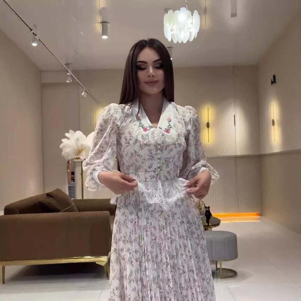 Elegant Floral Lace Spliced High-Waist Dress - Autumn 2024 Collection