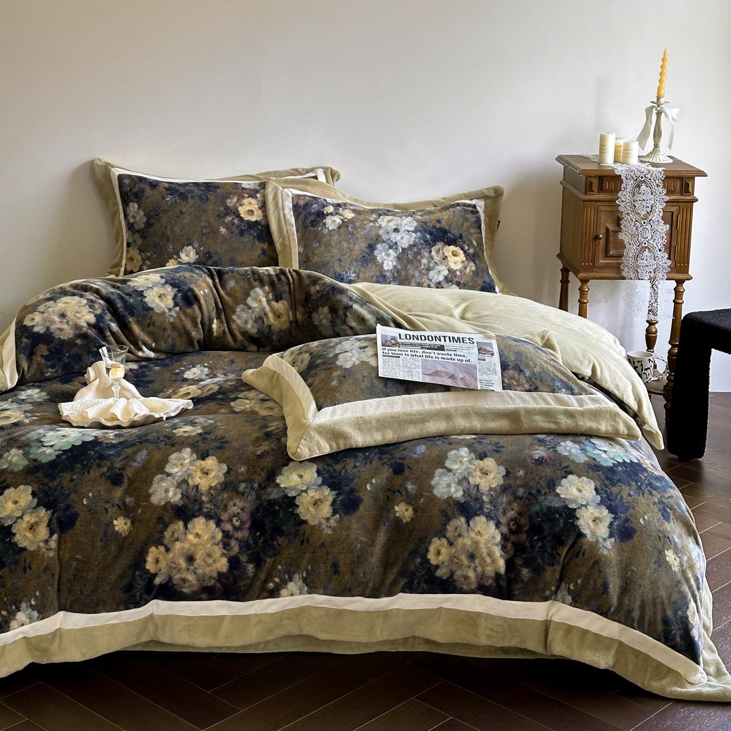 

French Retro High-End Milk Velvet Winter Bedding Set - Warm Fleece-Lined Quilt Cover, Thickened Four-Piece Set Large 2.0m Bed (Duvet 220*240)
