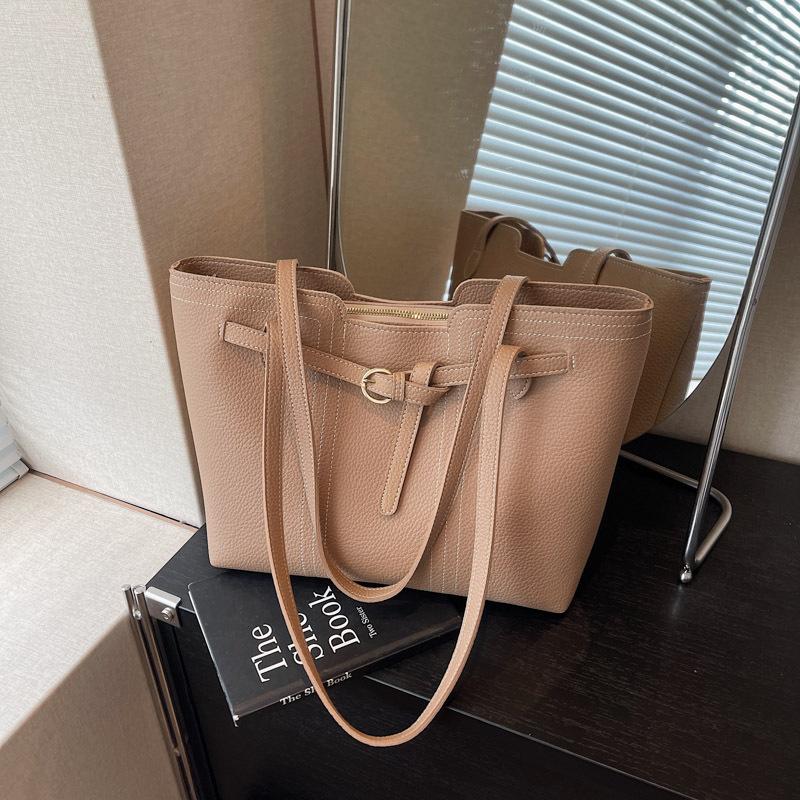 

Ретро сумка большой вместимости женская сумка новая простая и универсальная сумка-тоут большая вместимость на плечо для поездок на работу хаки