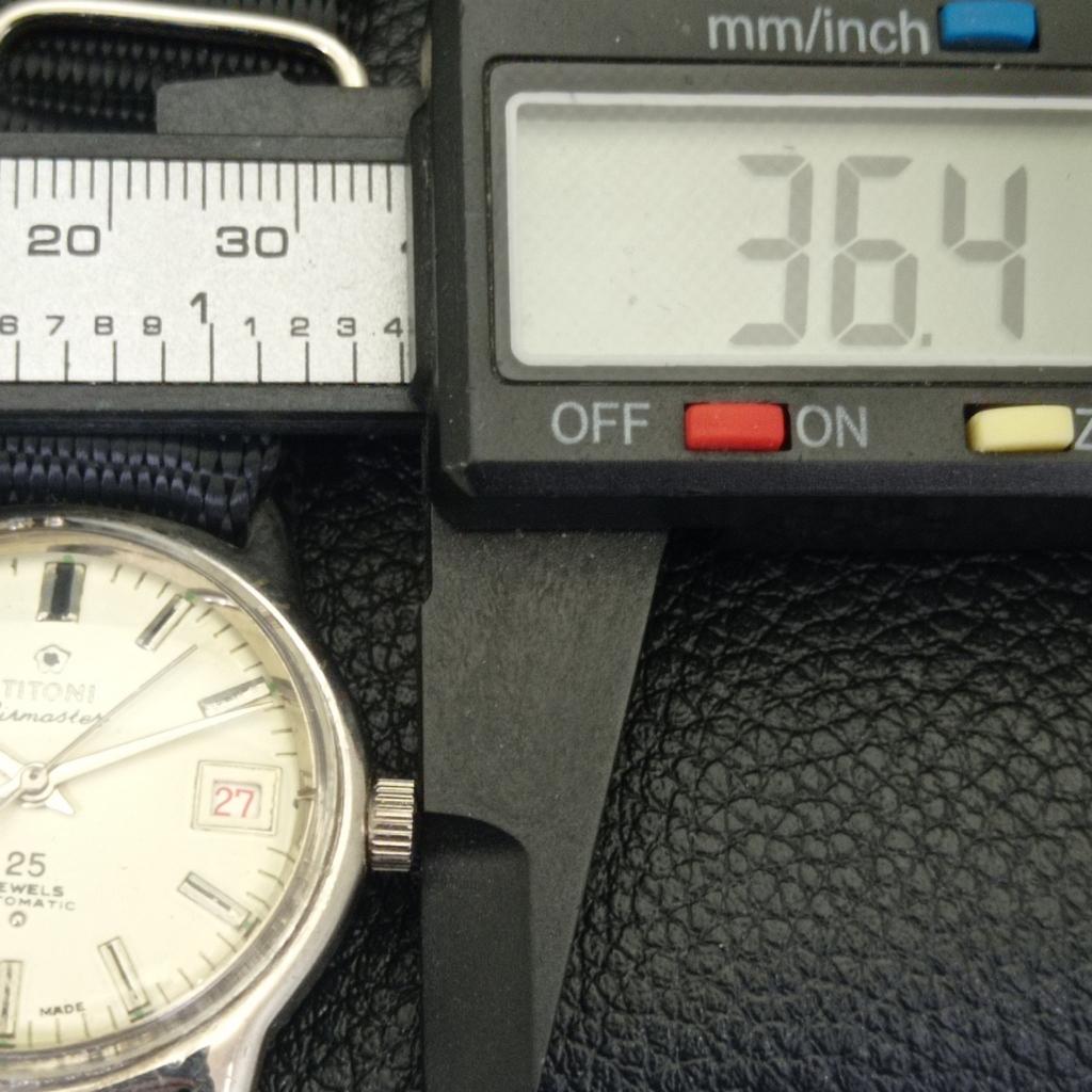 VINTAGE TITONI AIRMASTER ROTOMATIC SWISS MENS CREAM COLOR DIAL WATCH A700334-5 R202-a700334