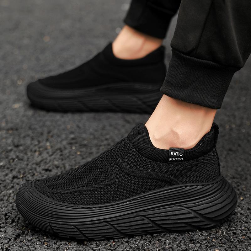 Men's Shoes Summer 2025 New Fly-woven Mesh Breathable Sports Casual Height Increase Men's One-pedal Lazy Socks Shoes