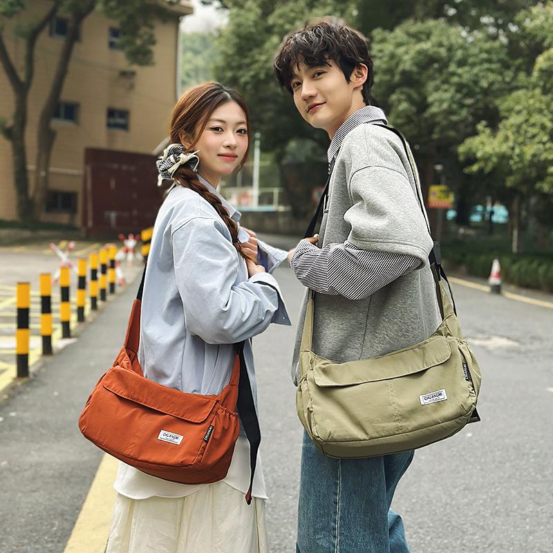 Japanese Messenger Bag Women's Sports Commuter Shoulder Bag Light Tooling Style Mail Carrier Bag Men's Trend College Student Class Bag