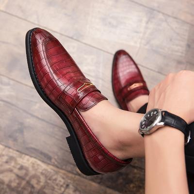 Moda 2024 Nuevos Zapatos Casuales para Hombre Zapatos Clásicos de Cuero Rojo en Relieve Cómodos Zapatos de Vestir de Negocios Hombre Mocasines Puntiagudos Talla Grande 48