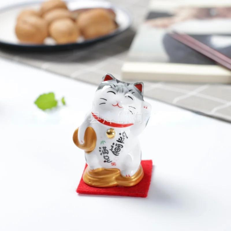 3D Glückskatzen Figur Japan Cartoon Maneki Neko Tier Modell Miniatur Haus Auto Hotel Restaurant Dekor Schreibtisch Ornament 1/2 Stück
