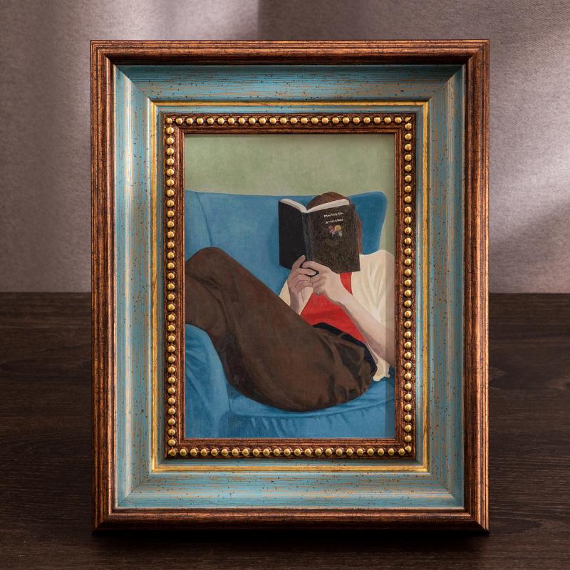 High-End Vintage-Style Oil Painting Frame: Customizable, Tabletop or Wall-Mount, Pre-owned Sketch Display