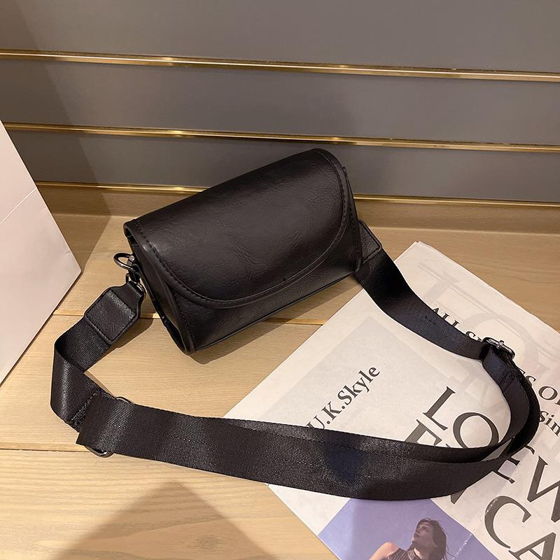 2024 Summer New Soft Leather Crossbody Small Bag for Women, Casual Versatile Flap Wide Strap Shoulder Bag, Soft Leather Women s Bag