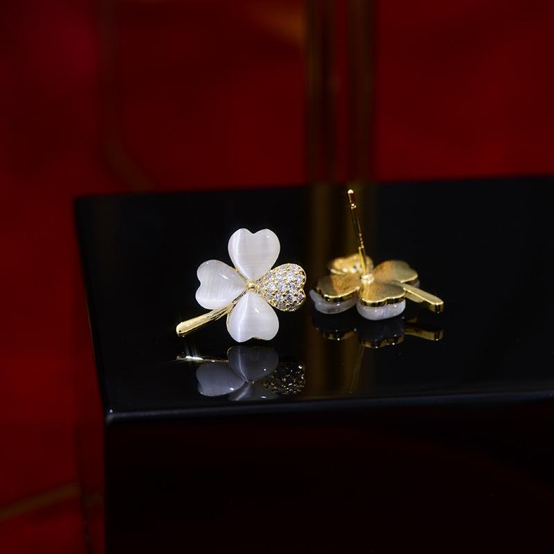 Korea  Fashion Jewelry Exquisite Zircon Opal Four Leaf Clover Flower Earrings Simple Elegant Women's Daily Work Accessories