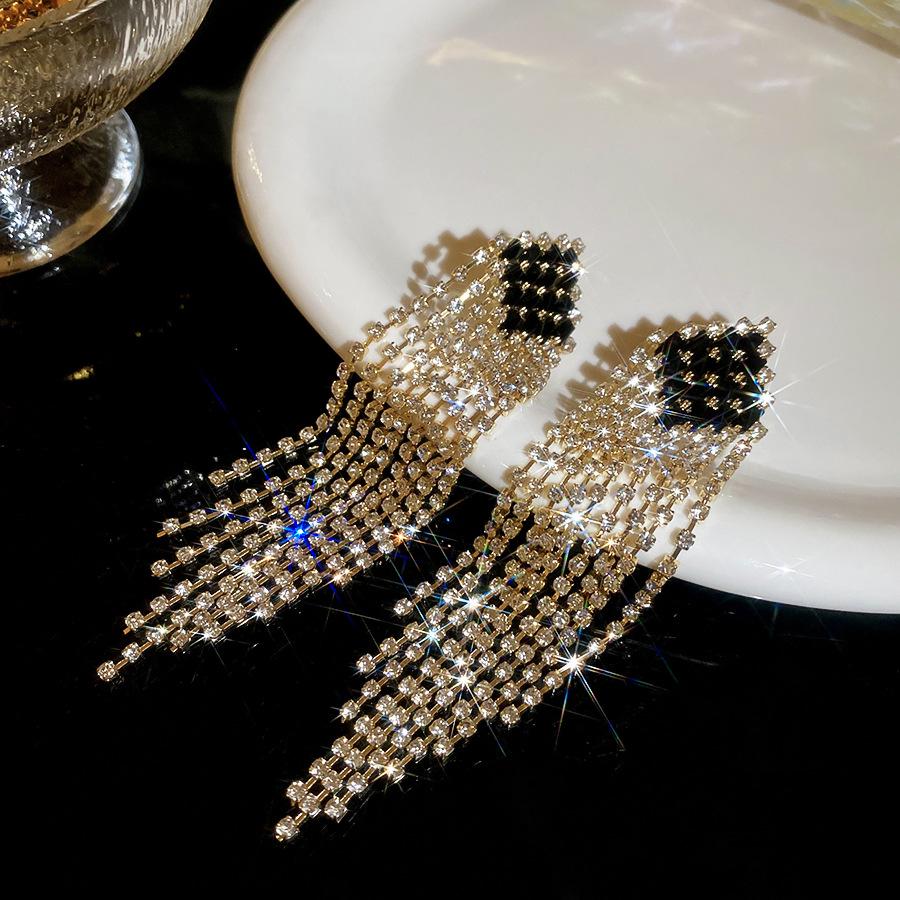 Серьги-гвоздики с геометрической бахромой из страз Silver Needle - Элегантные высококачественные серьги-пусеты