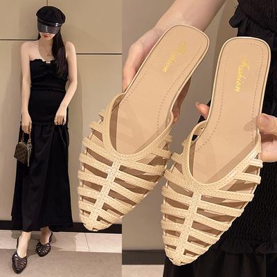 Lente en zomer nieuwe slippers dames buitendragen temperament literair en retro puntige lage dikke hak sandalen varkenskooi schoenen
