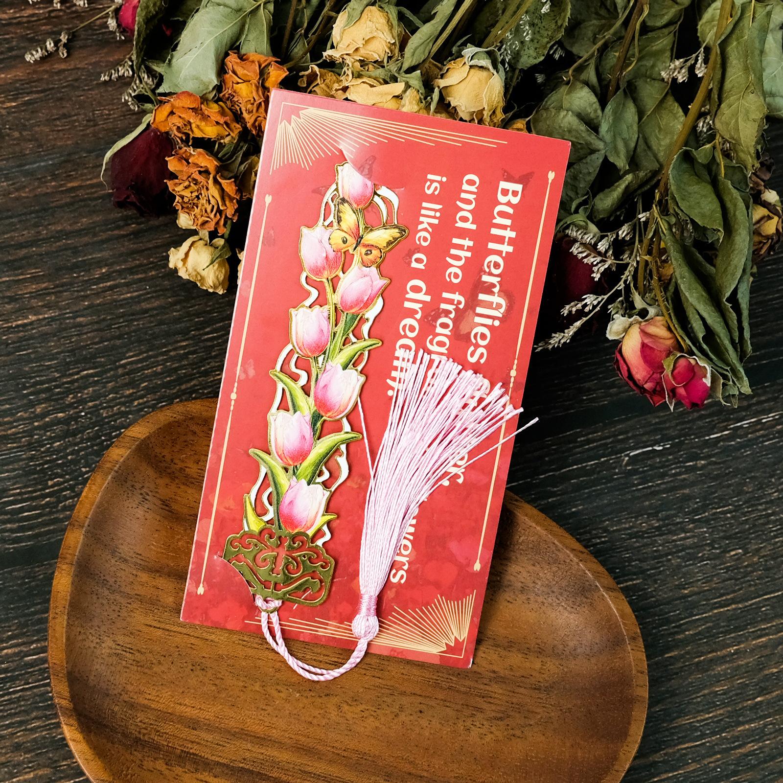 

Bouquet Metal Bookmark Boutique Hollow Metal Bookmark Is A Must For Students To Read And Learn
