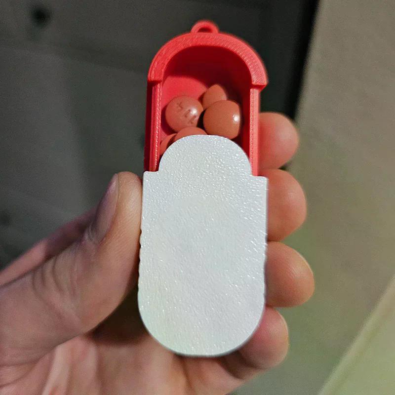 Portapillole Mini Scorrevoli Portachiavi Organizzatore Farmaci Scomparti Multipli Organizzatore Pillole da Viaggio Contenitore Portatile per Pillole Custodia per Compresse