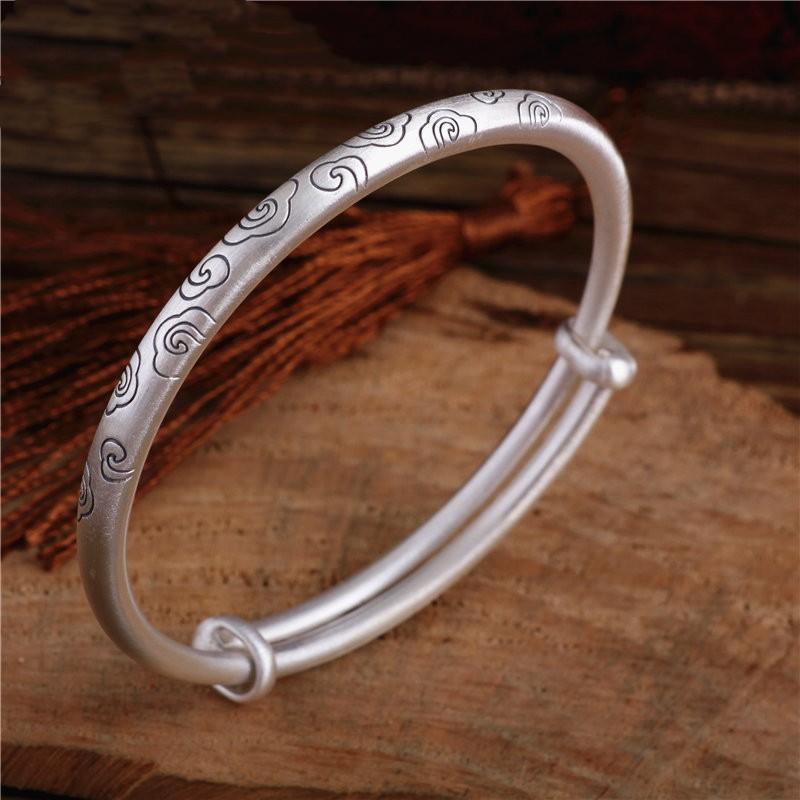 New Xiangyun retro push-pull simple fashion female youthful temperament solid matte bracelet for girlfriend and mother gift