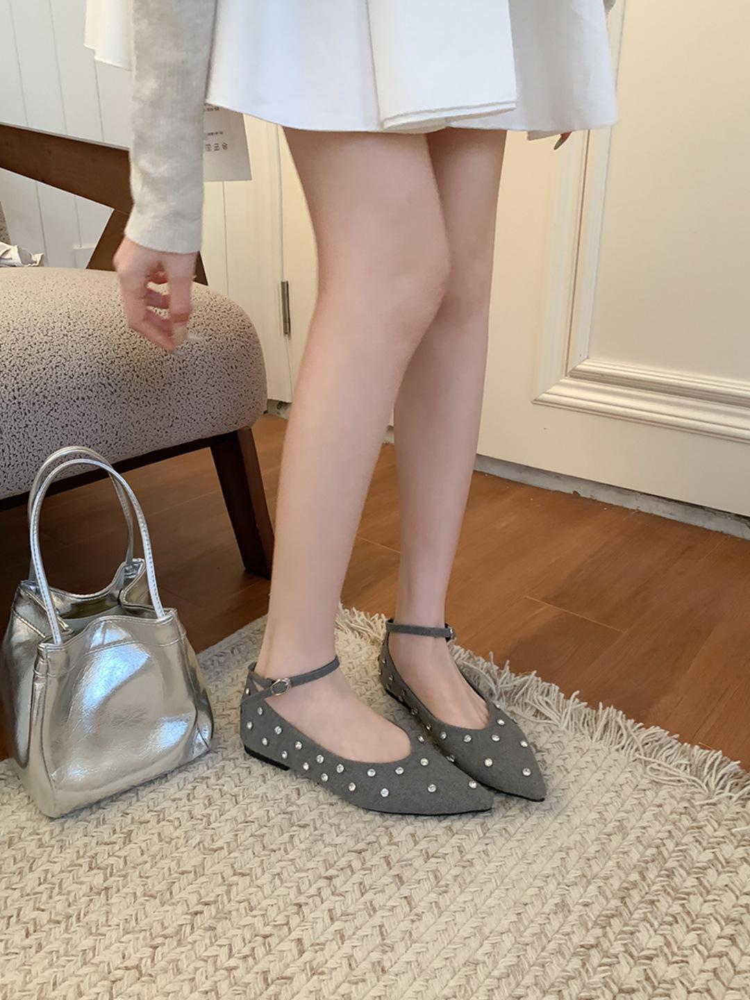 

Весна 2025 новые туфли на плоской подошве для женщин, удобная мягкая подошва, не устают ноги, модные женские туфли, инкрустированные бриллиантами, одежда высокого класса 39 серый