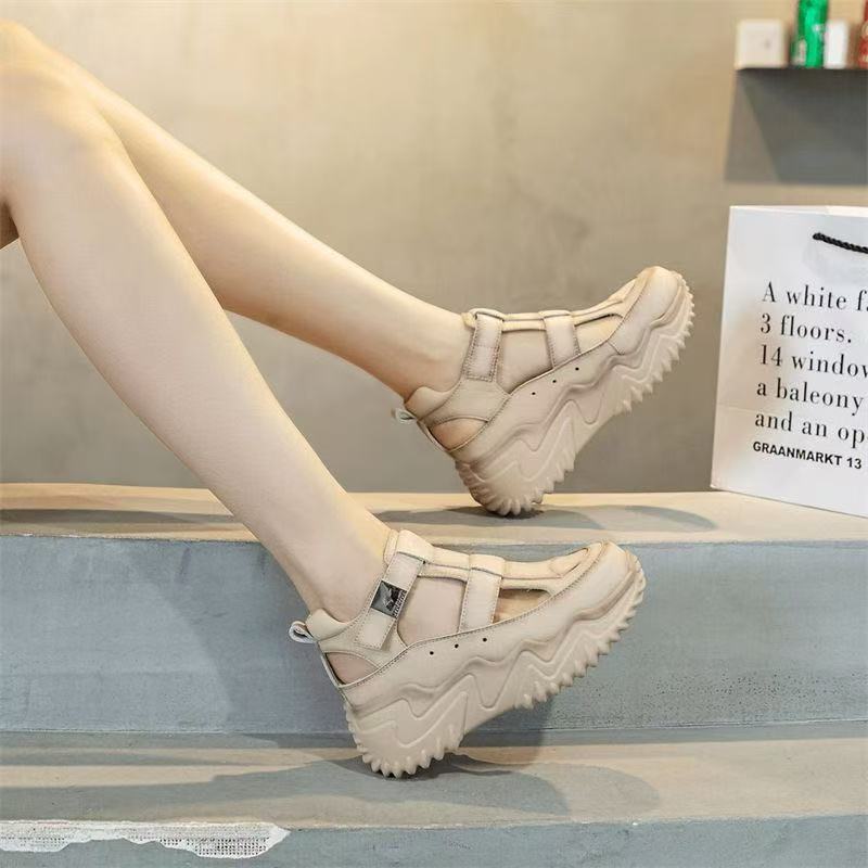 Retro height-increasing and thin hole sandals, new thin hollow breathable sports sandals in summer