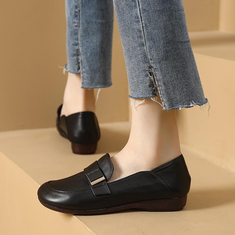 Round Toe Flat Sole Loafers for Women In Spring New Style of Cowhide Soft Sole Large Size 43 Single Shoes Square Buckle Bean Shoes